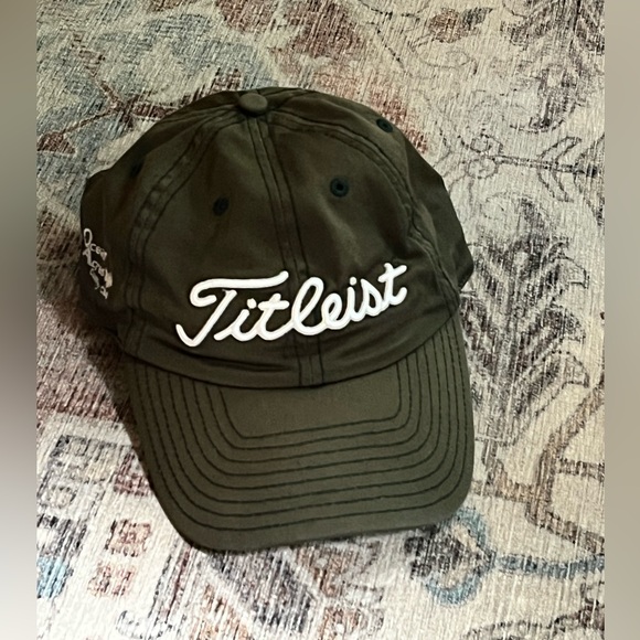 Titleist Golf Hat Cap Green White Embroidered Strap BacK Ocean Acres CC - Picture 1 of 6